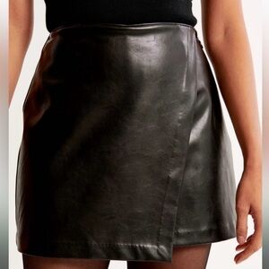Abercrombie & Fitch Vegan Leather Scarlett Mini Wrap Skort XL